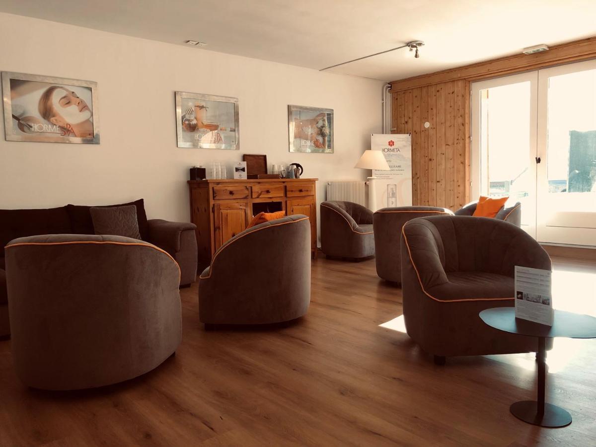 Terra-Beka Lodge Abondance Exteriör bild
