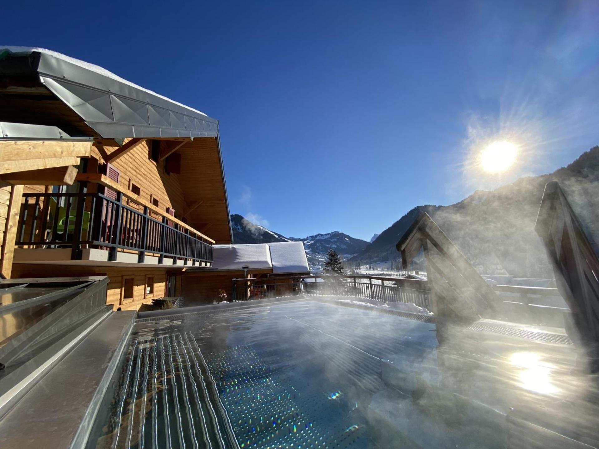 Terra-Beka Lodge Abondance Exteriör bild
